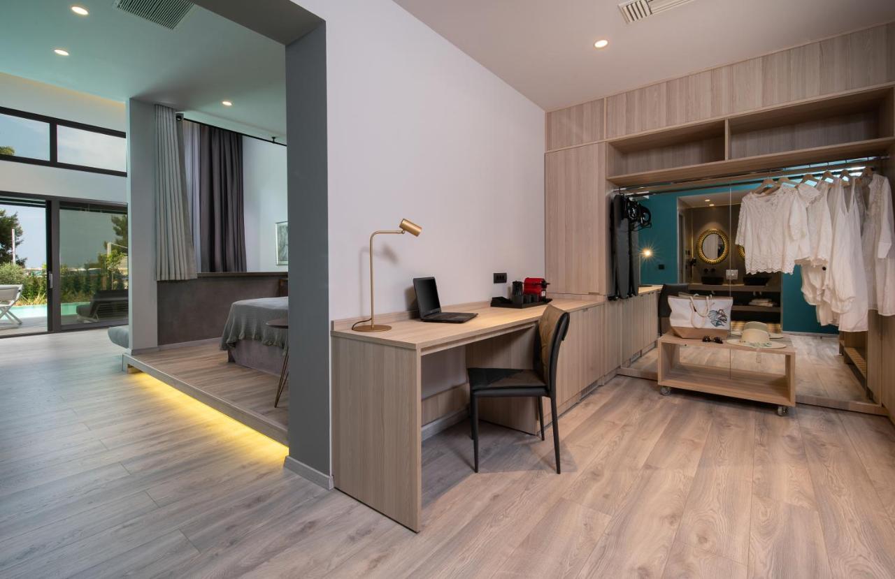 Lagomandra Luxury Suites With Private Pools Nikíti Eksteriør bilde