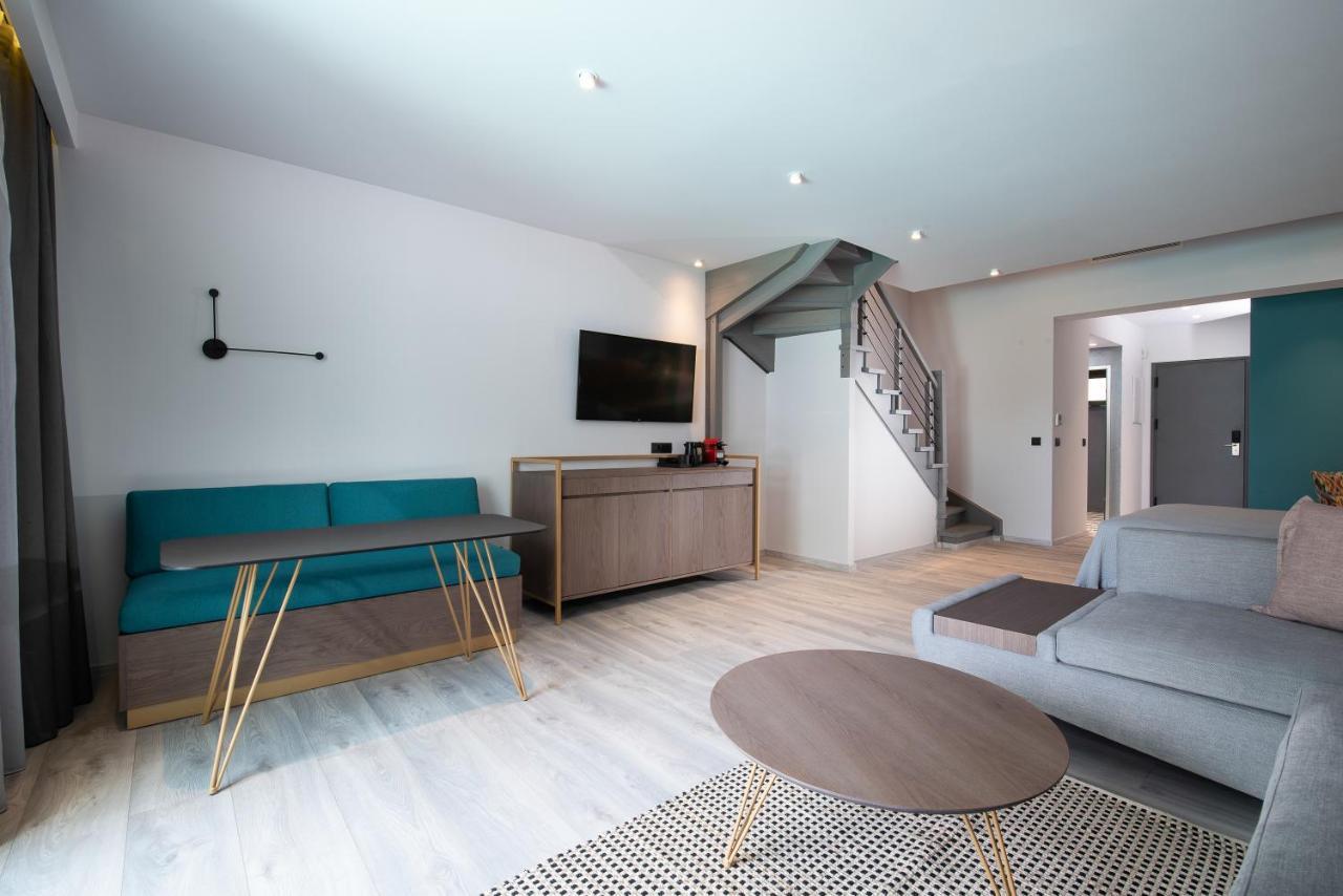 Lagomandra Luxury Suites With Private Pools Nikíti Eksteriør bilde