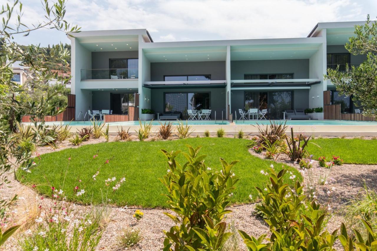 Lagomandra Luxury Suites With Private Pools Nikíti Eksteriør bilde
