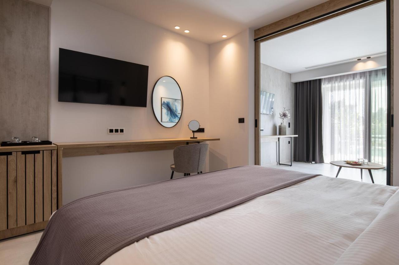 Lagomandra Luxury Suites With Private Pools Nikíti Eksteriør bilde